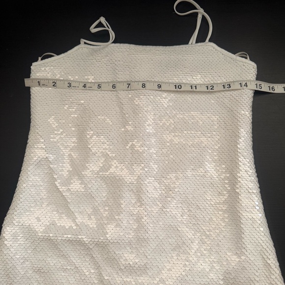 White Sequin Mini Dress Abercrombie & Fitch Size XXS - Picture 11 of 15
